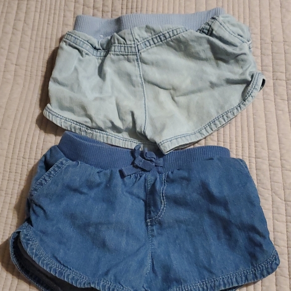 3 Shorts - Picture 3 of 3